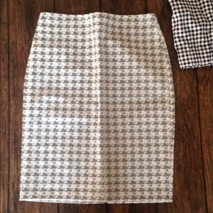 New York & Company Houndstooth Pencil Skirt